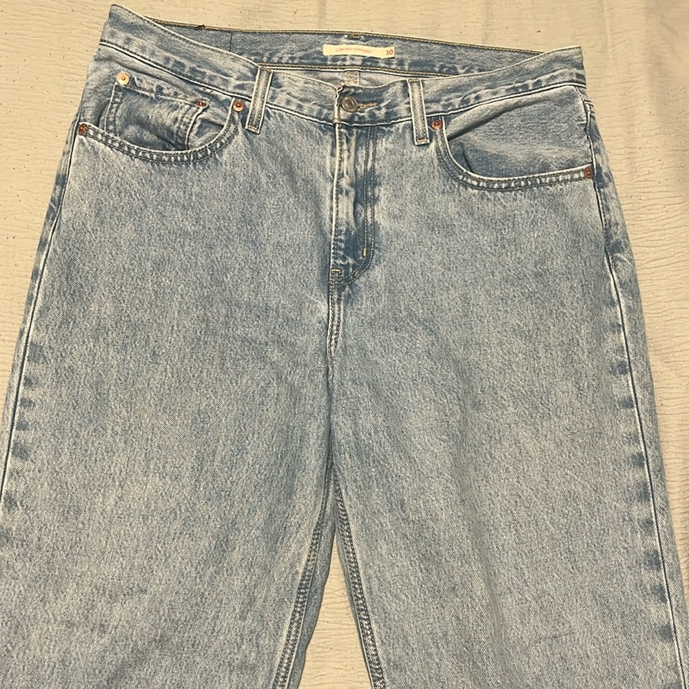 Levis Low Pro